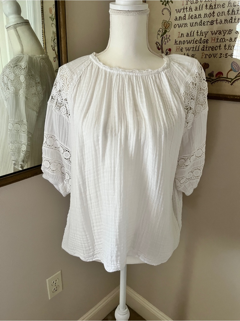 sundays White Lace-Trimmed Peasant Blouse